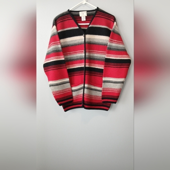 Susan Bristol Casuals Sweaters - Vintage Susan Bristol women's M  100% wool red button down cardigan with pockets